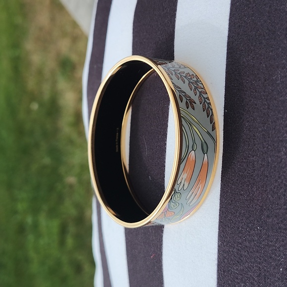 Hermes Palladium Plated Giraffe Romantique Enamel Bangle (Authentic Pre-Owned) - Picture 3 of 4